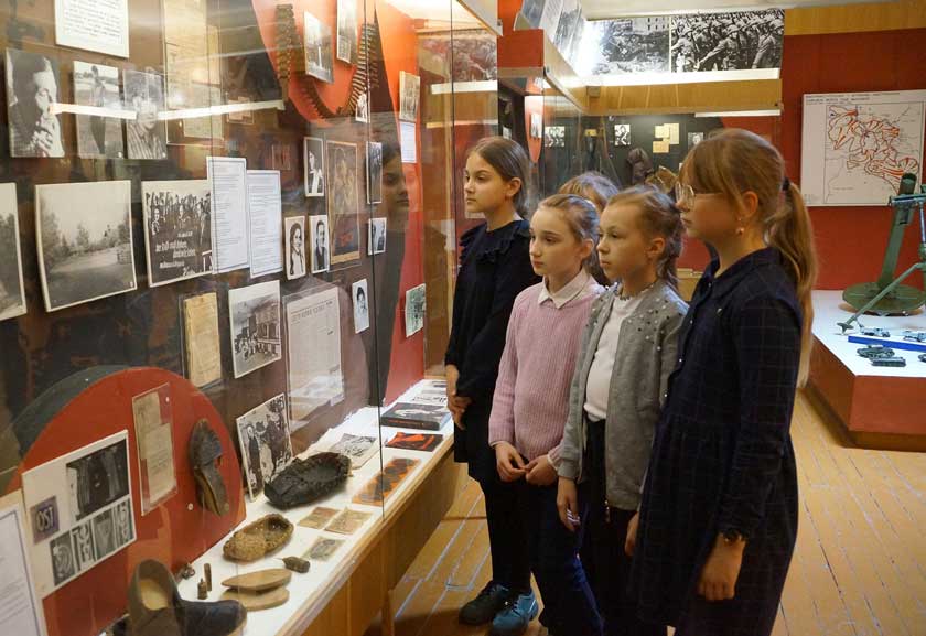 Прайдзіце дарогамі герояў