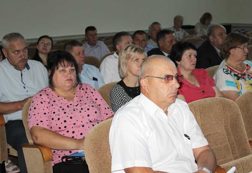 У райвыканкаме. Арыенцір – на больш цеснае ўзаемадзеянне