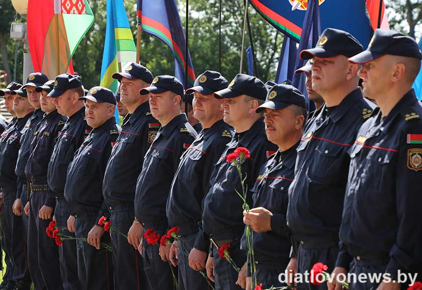 У Дзятлаве прайшла камбінаваная міліцэйская эстафета (урачыстае адкрыццё)