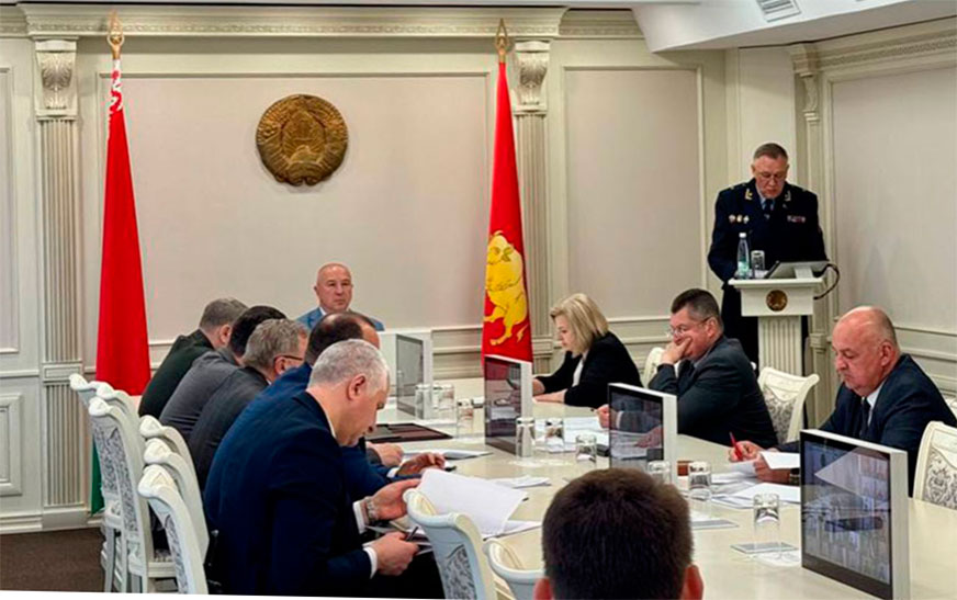 Борьба с коррупцией: прокурор Гродненской области Александр Жуков выступил на заседании профильной комиссии Гродненского облисполкома