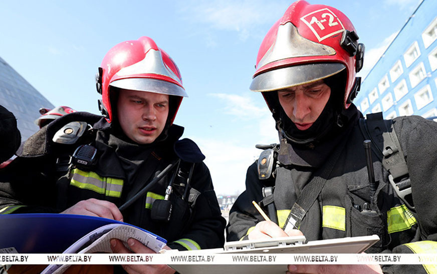 Александр Лукашенко: нынешнее поколение спасателей продолжает традиции самоотверженного служения Беларуси