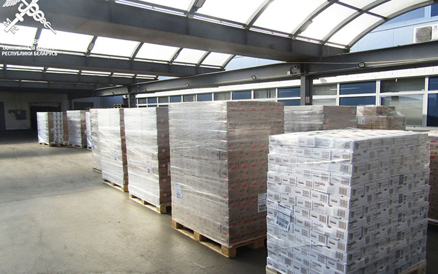 Польский перевозчик при доставке сладостей через Беларусь занизил их стоимость вдвое