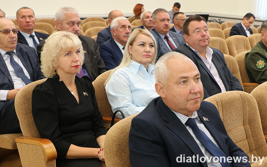 У райвыканкаме. Патрыятычнае выхаванне, прафілактыка рэцыдыўнай злачыннасці і гатоўнасць да зімы