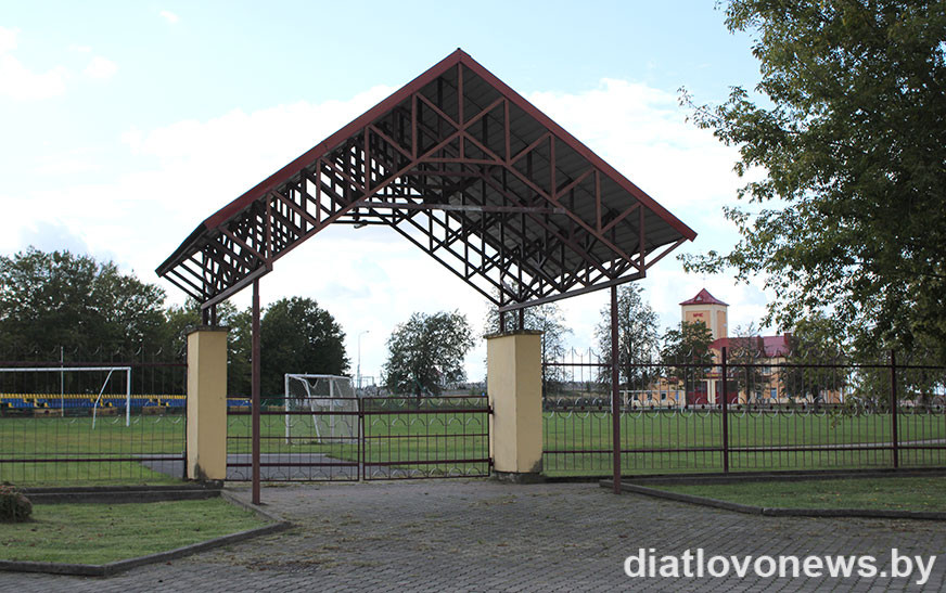 ГрадусПлюс. Ці адчыняць уваход на стадыён?