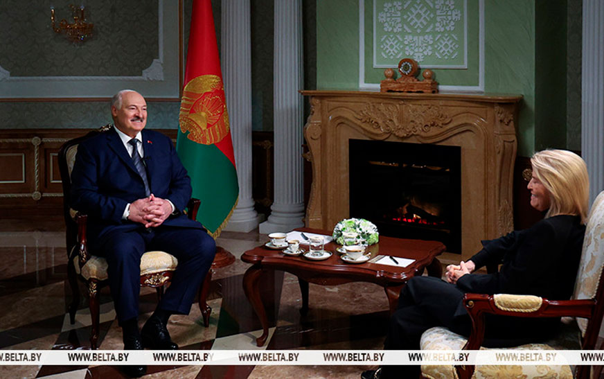 Александр Лукашенко дал интервью американской телекомпании “Ньюсмакс” 