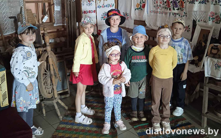 Краязнаўчы куток – жывы мост паміж мінулым і сучаснасцю