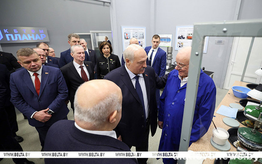 Бежать на полшага впереди. Александр Лукашенко поставил задачу перед белорусской микроэлектронной промышленностью