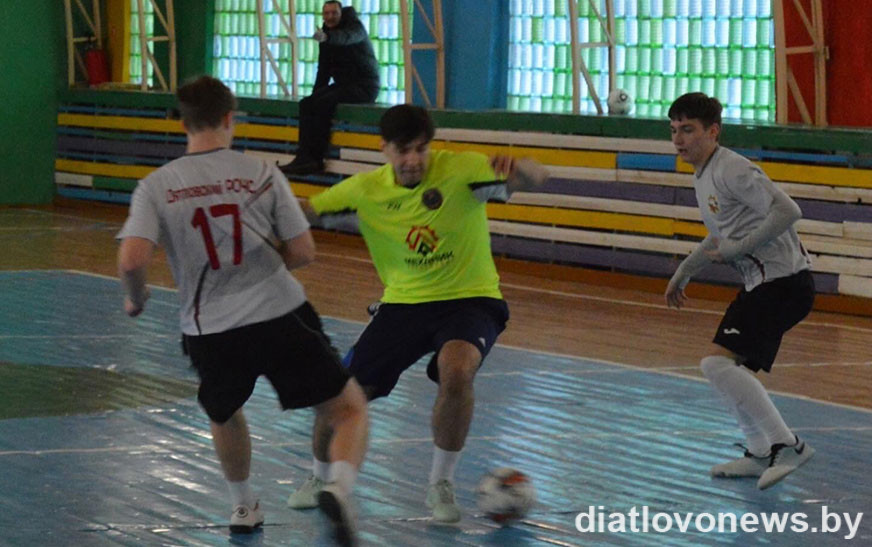 Зимний чемпионат по мини-футболу