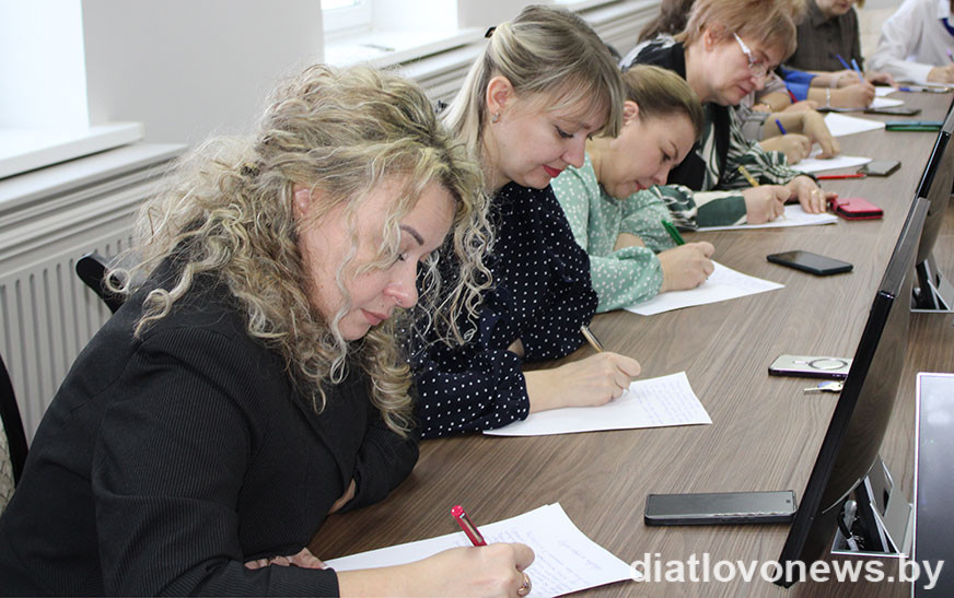 Усебеларуская дыктоўка прайшла ў Дзятлаве