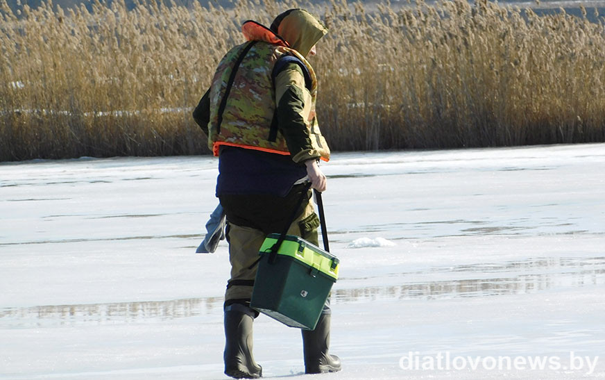 Выход на весенний лед – небезопасен!