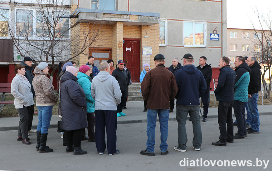 Што абмяркоўвалі на дваровым сходзе ў Дзятлаве?