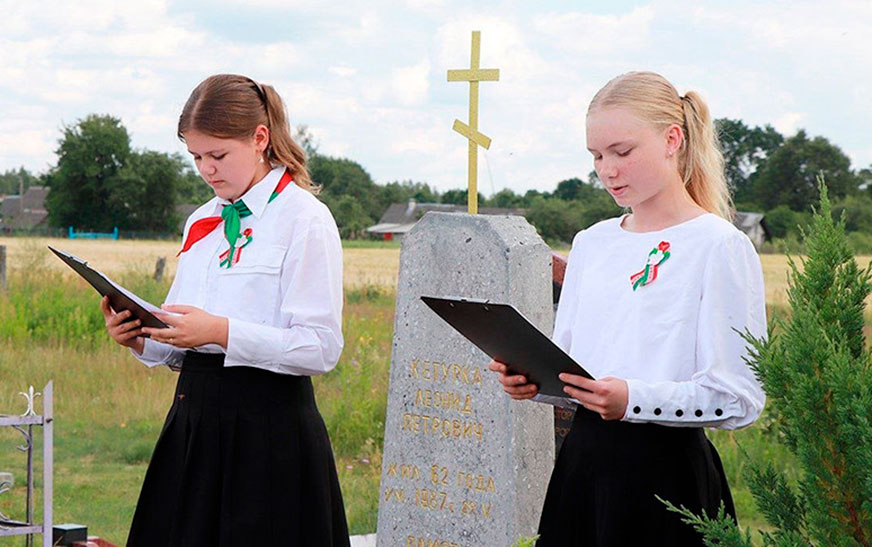 Звезды на могилах героев: как в Гродненской области возрождают неизвестные личные истории участников войны 