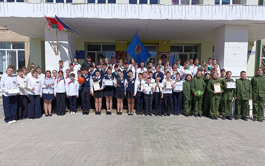 Моладзевыя навіны. “Зарніца” сабрала юных патрыётаў Дзятлаўшчыны
