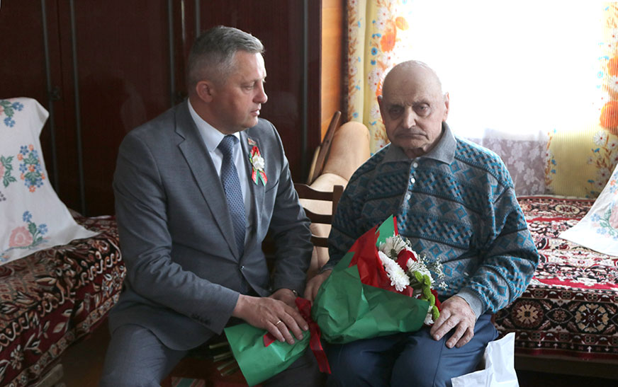 Нам даверана памяць. Віншаванні для ваеннага пакалення