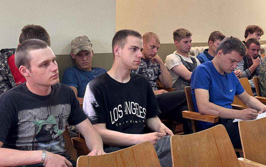 Ахова працы. Увага на бяспеку ў час уборачных работ
