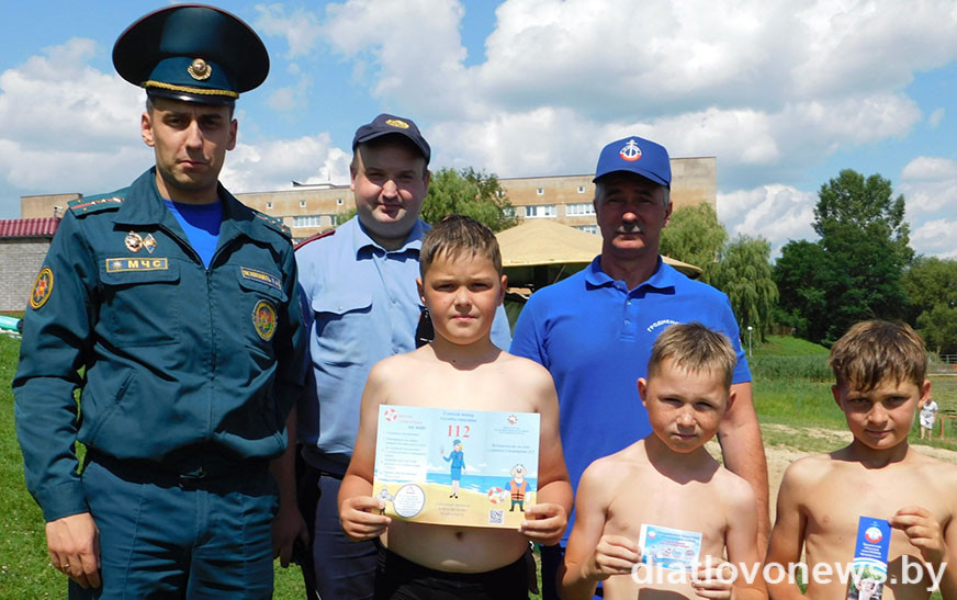 Дятловские  спасатели усилили контроль за водоемами района