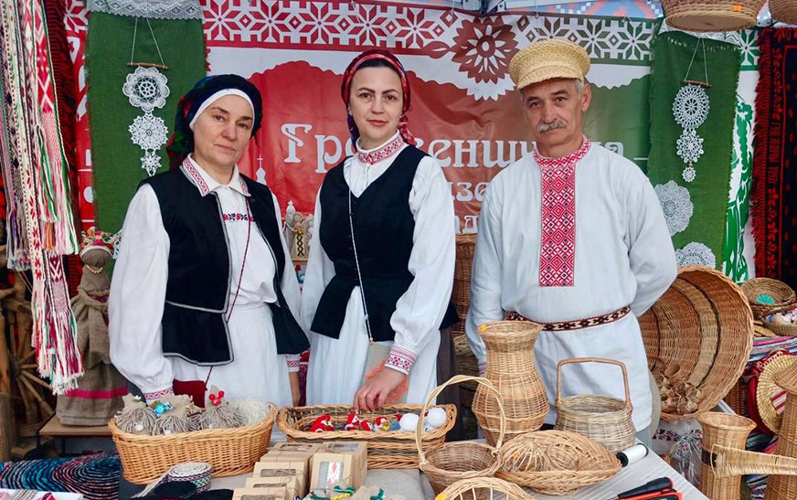 Пахне летам, духмянымі зёлкамі і сапраўдным купальскім чараўніцтвам…