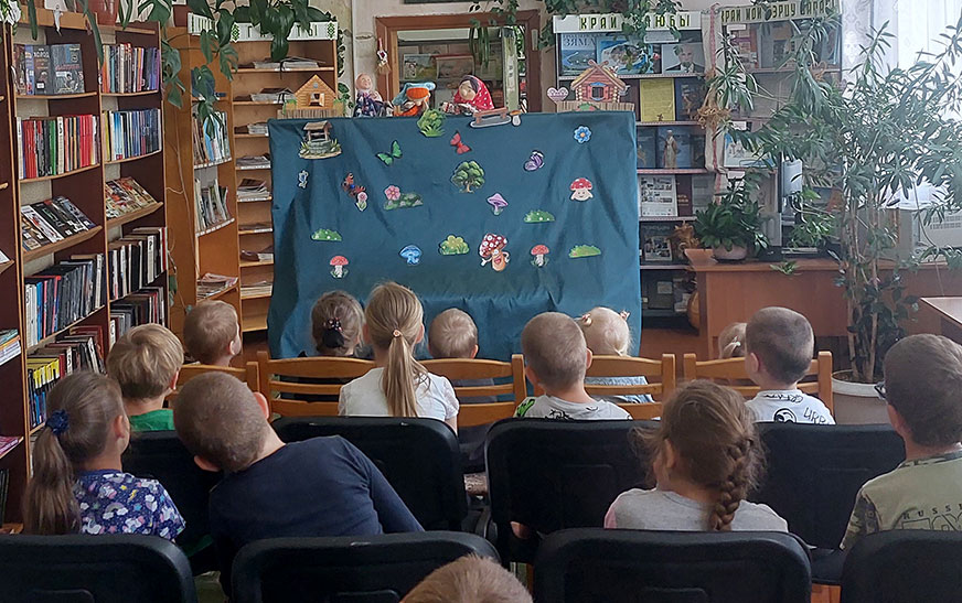 Лялечны тэатр “Кніжуля” запрашае сяброў