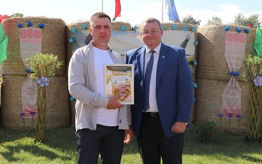 Збожжа – у засеках, каравай – на стале