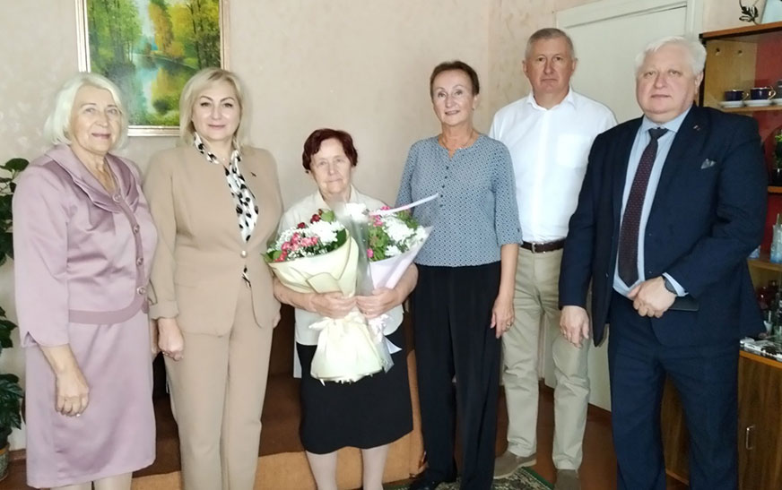 90-гадовы юбілей адзначае Ала Дактарэнка