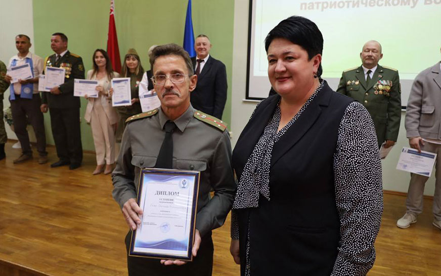 Святослав Буяк — лучший руководитель по военно-патриотическому воспитанию в учреждениях общего образования Гродненской области